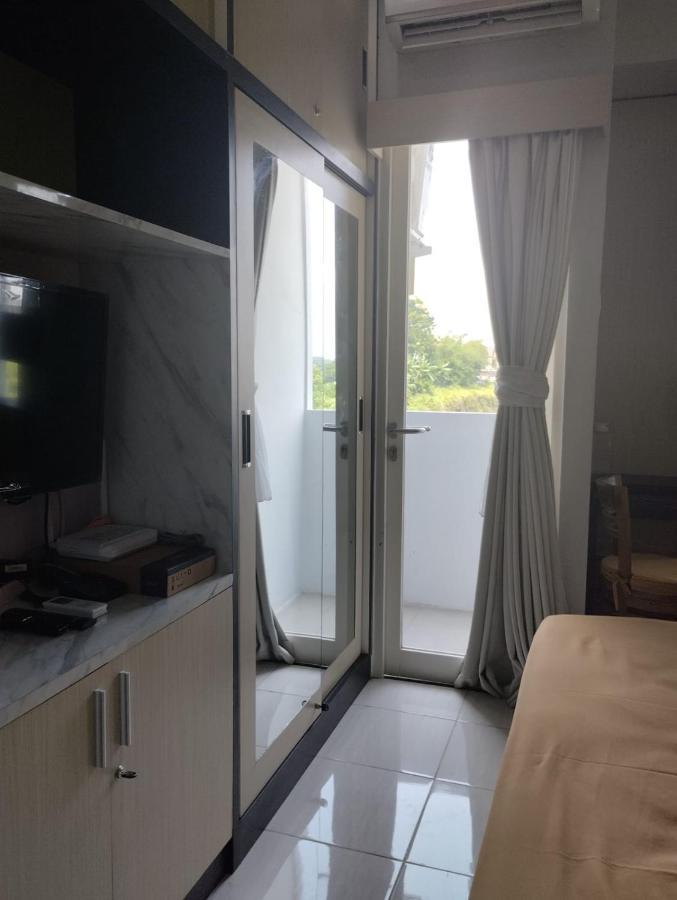 Amartha View Apartement Tambakaji Exterior photo