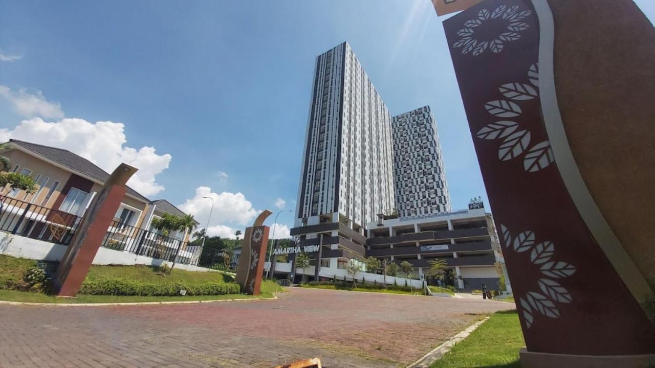 Amartha View Apartement Tambakaji Exterior photo